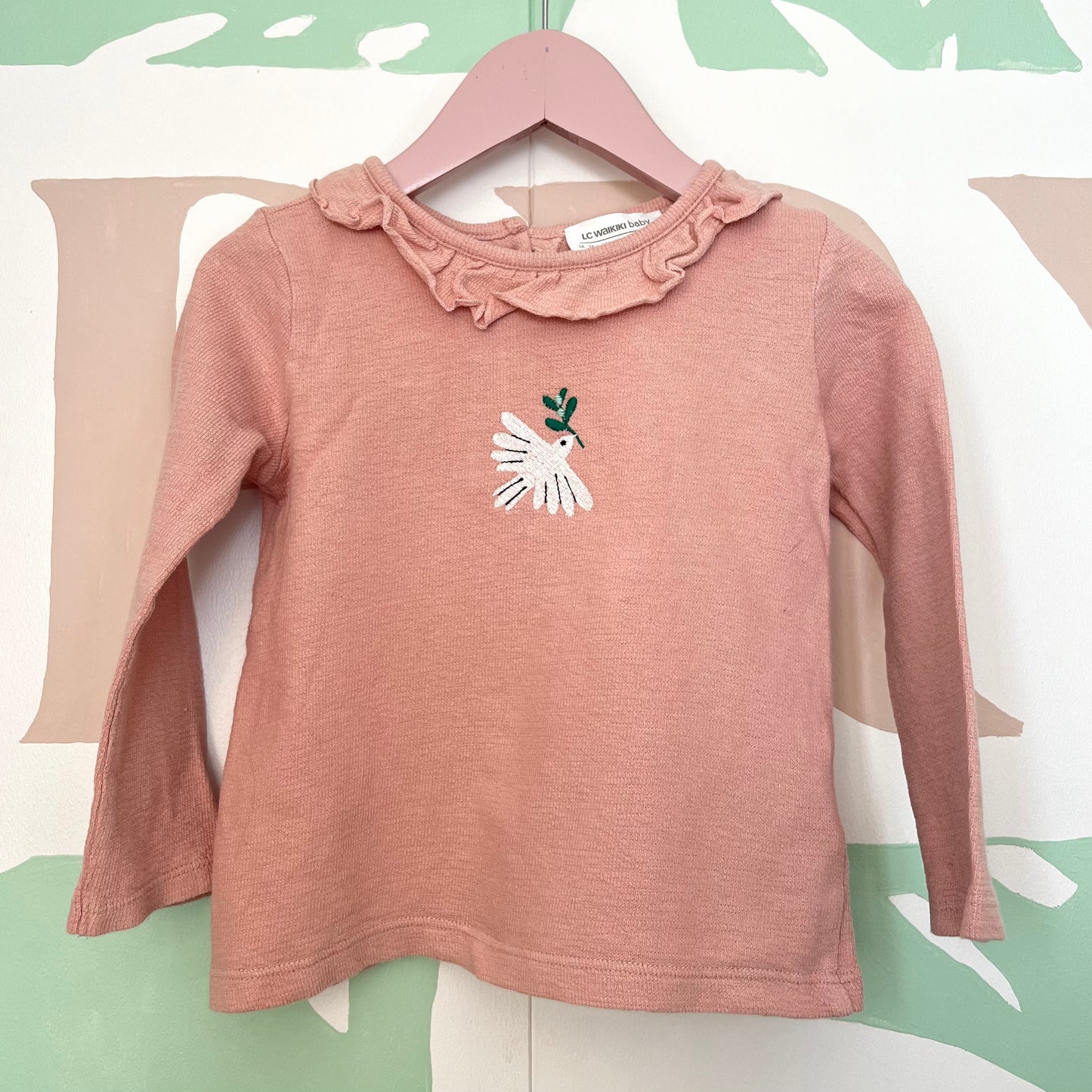 Broderte bruktfunn: fredsduegenser