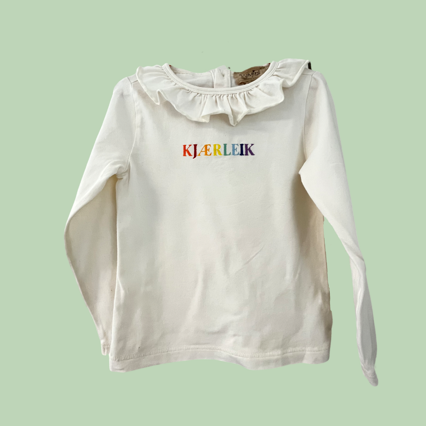 Broderte bruktfunn: Genser