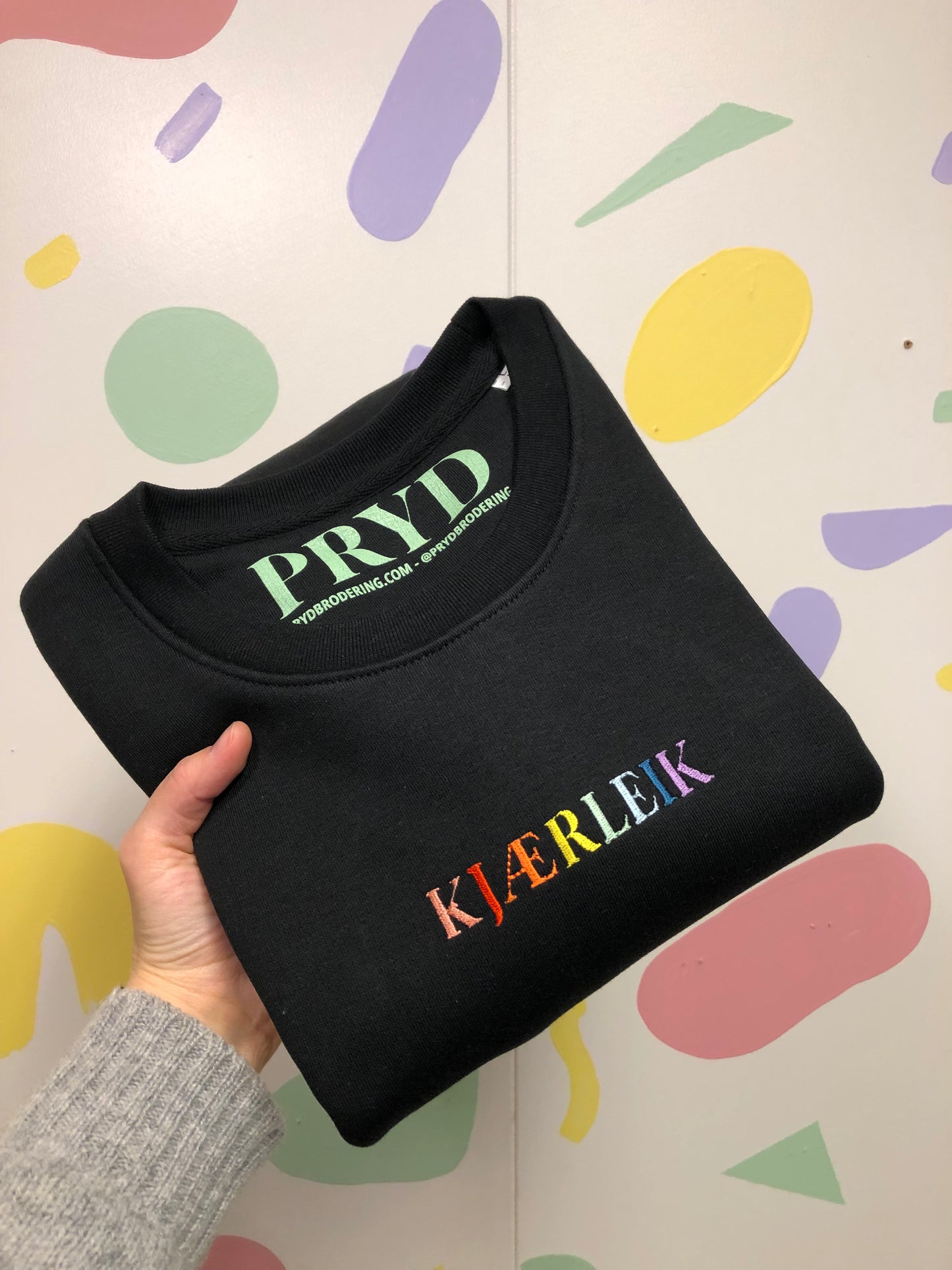 Valgfritt broderi - broderi til genser