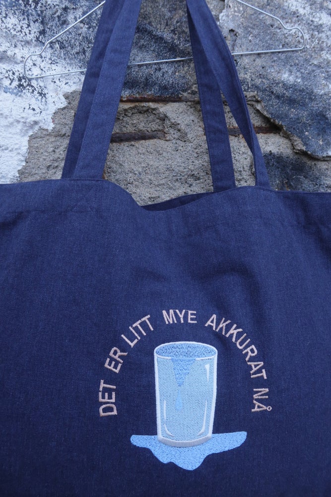Litt mye - Bag